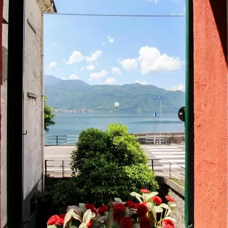 Holiday home Ca Rossa On The Mandello del Lario