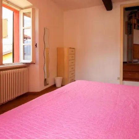 Holiday home Ca Rossa On The Mandello del Lario