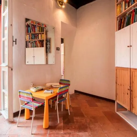 Holiday home Ca Rossa On The Mandello del Lario